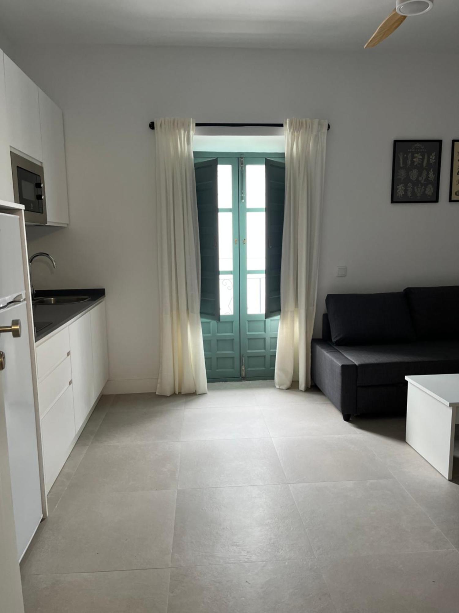 The Sunnydise Apartments Малага Экстерьер фото