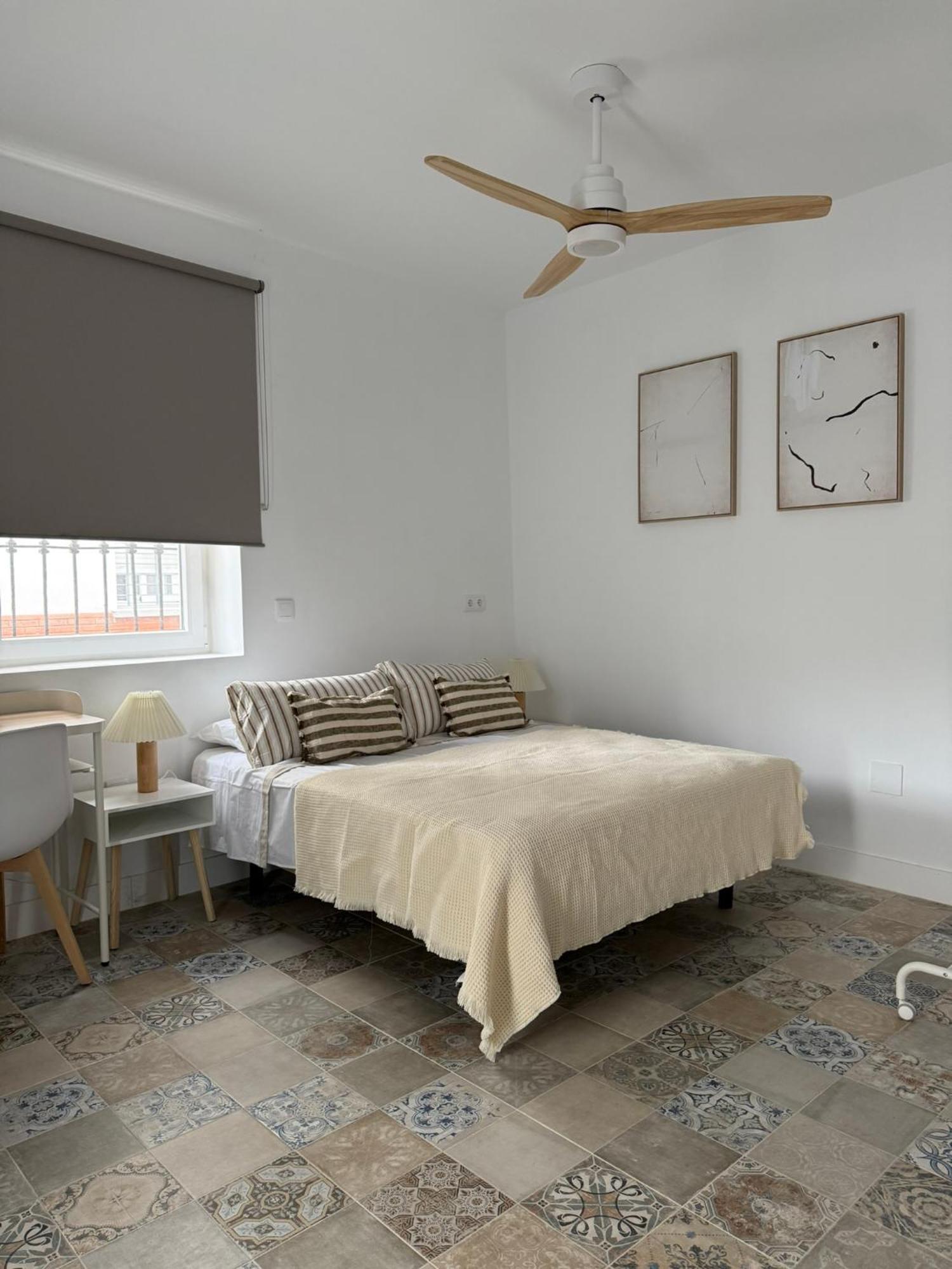 The Sunnydise Apartments Малага Экстерьер фото