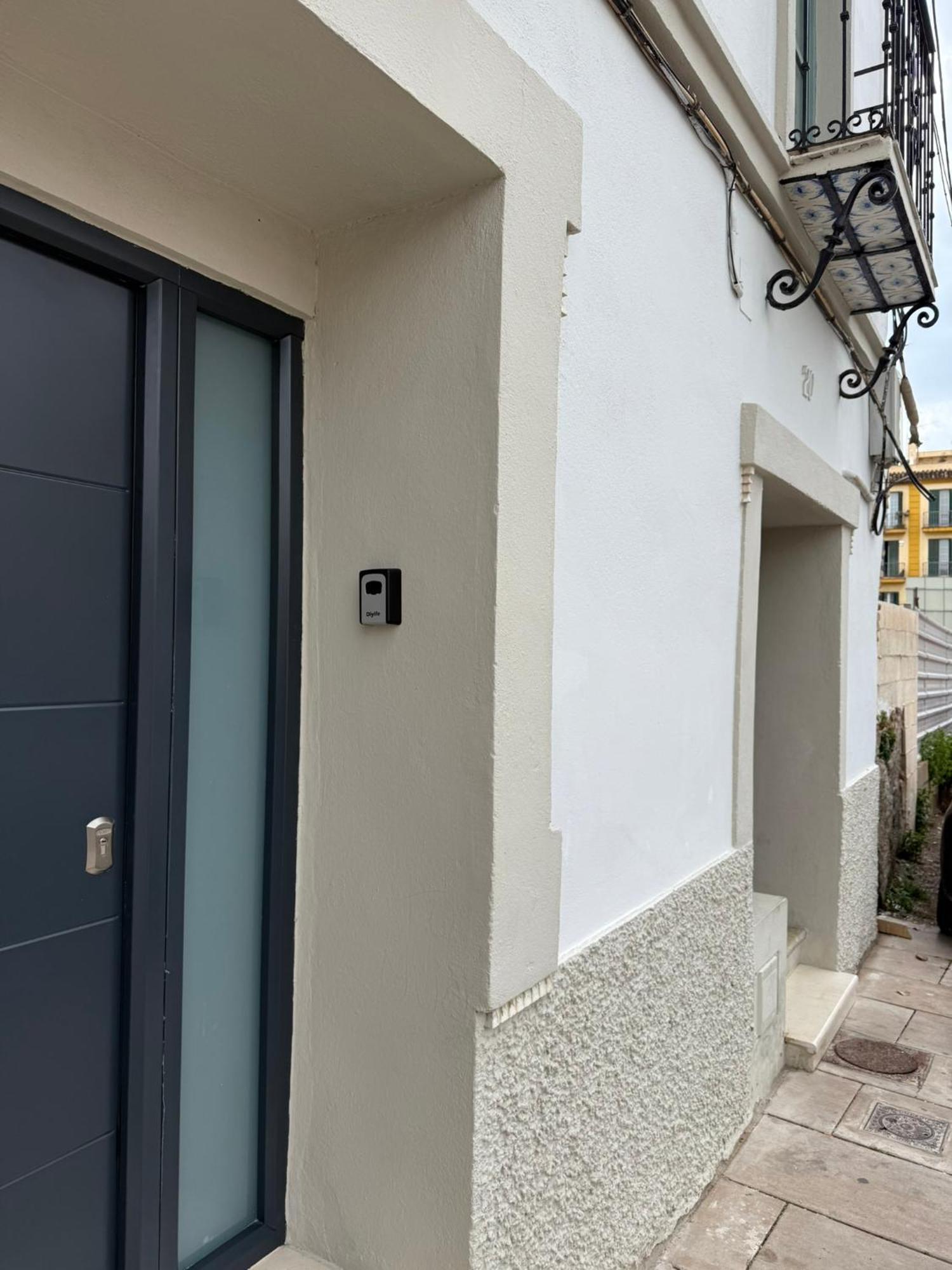 The Sunnydise Apartments Малага Экстерьер фото